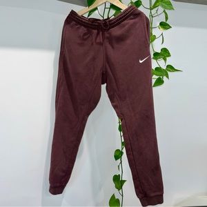 ❌ SOLD ❌ Vintage Nike Burgundy Sweat Pants